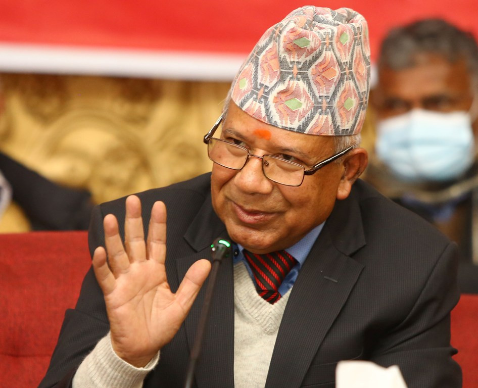 माधव नेपाल भन्छन्- पार्टीको आधिकारिकता कसैलाई नदिएर सूर्य चिन्ह फ्रिज गर्ने षड्यन्त्र हुँदैछ